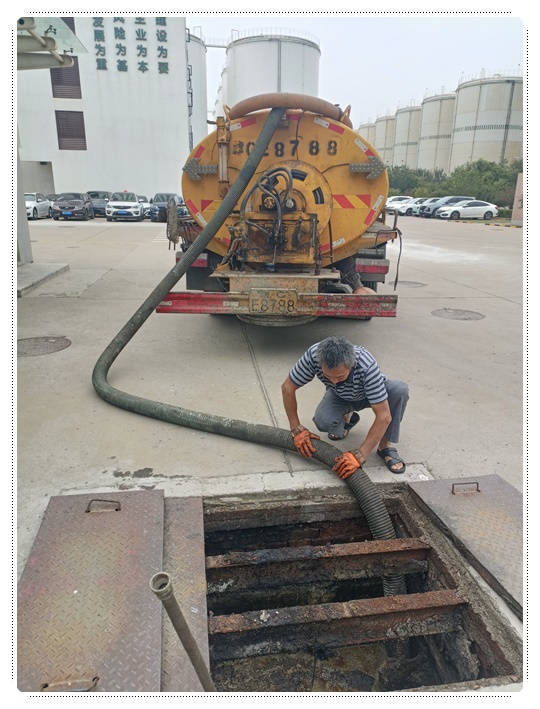 振兴隔油池清掏