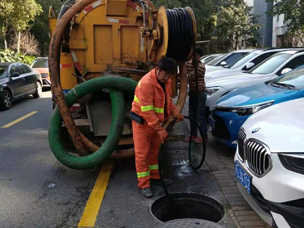 振兴排污管道清淤